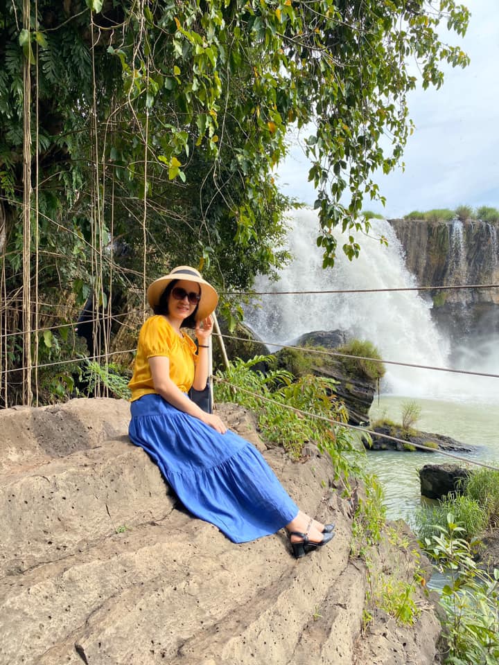 cô chủ Shop Thu Hiền RIORI